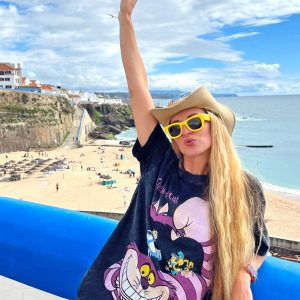 T-shirt KOT ALICJA